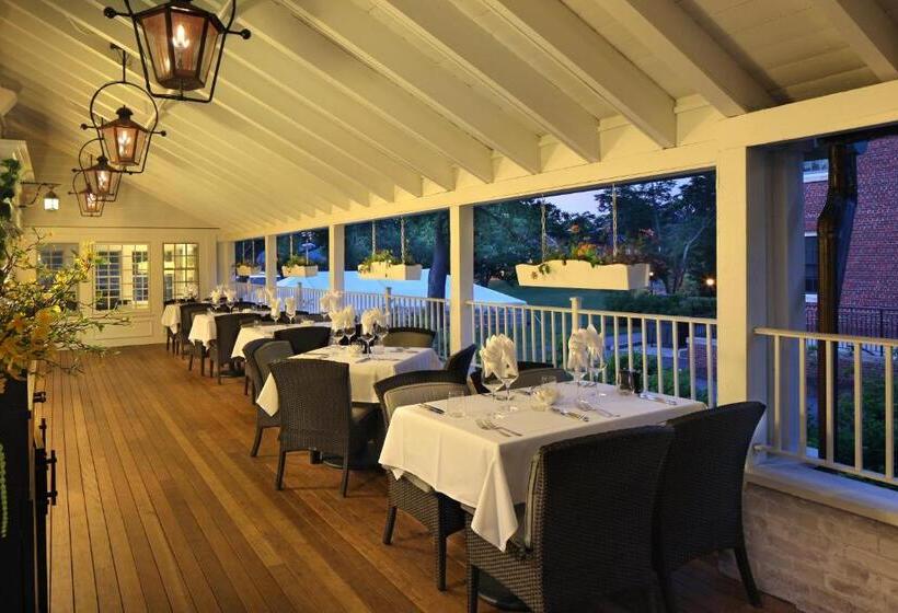 ユースホステル Inn On Boltwood