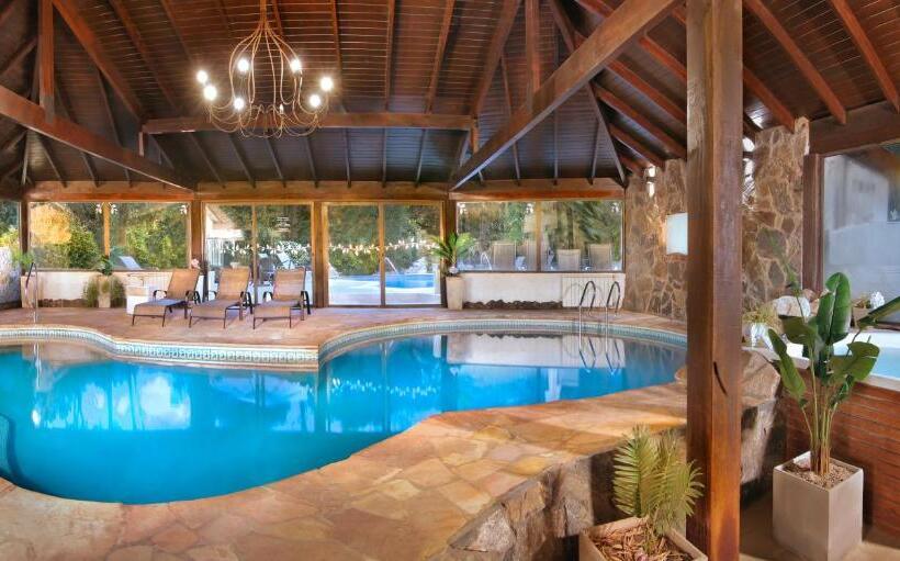 هاستل Posada Del Sauce