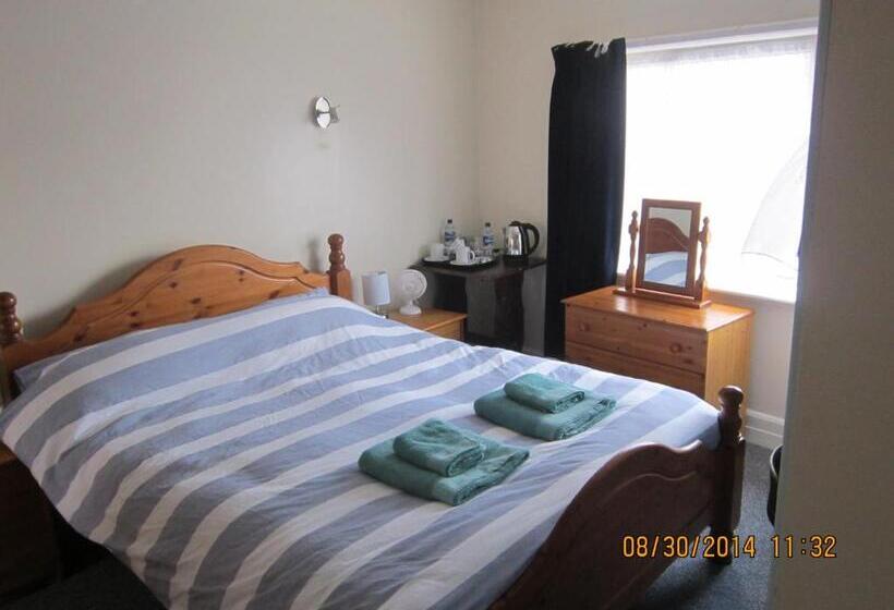 فندق صغير Queen Mary Inn