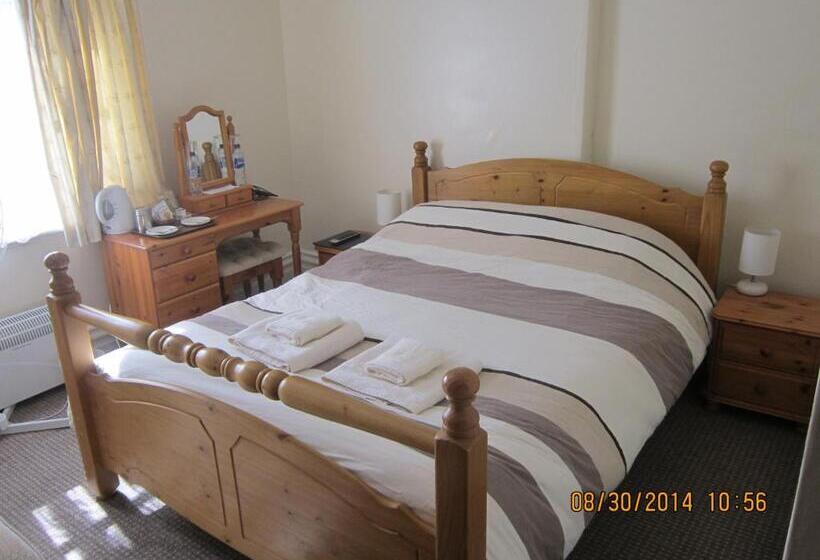 فندق صغير Queen Mary Inn