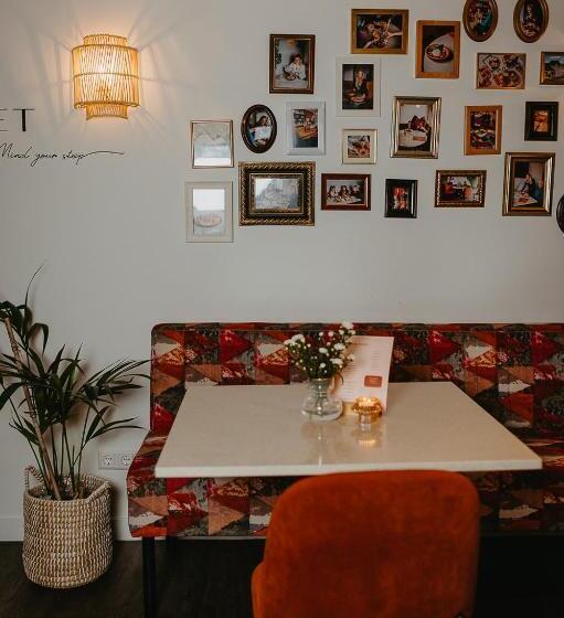 호스텔 Restaurant Sam