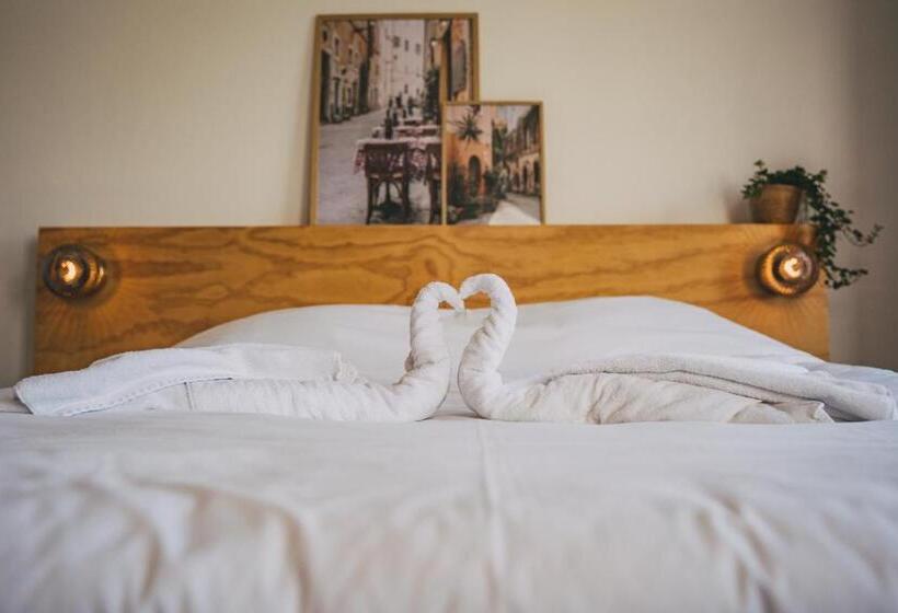 호스텔 Restaurant Sam