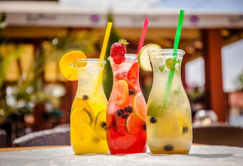 Corvin Pension And Restaurant