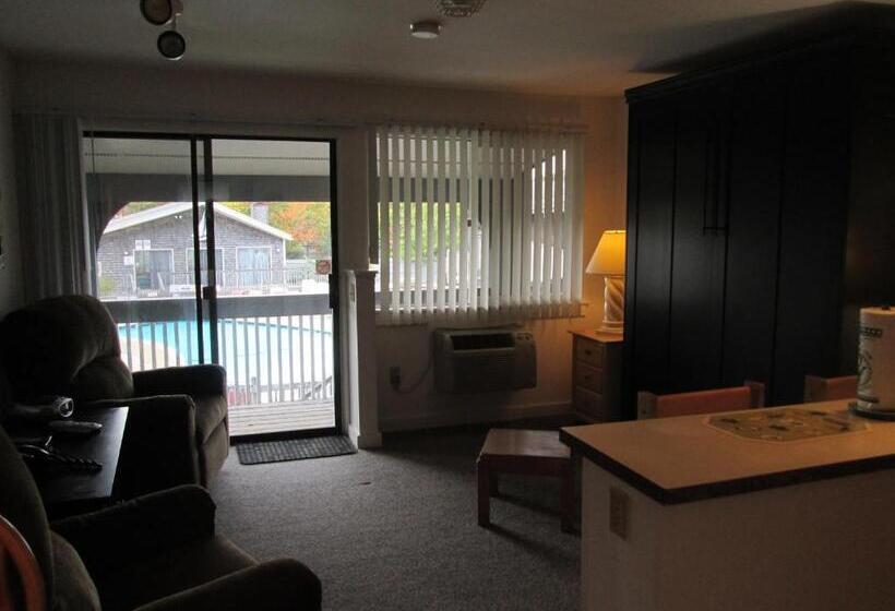 Eastwood At Provincetown