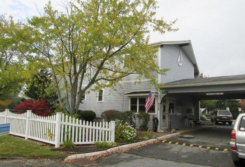 Eastwood At Provincetown