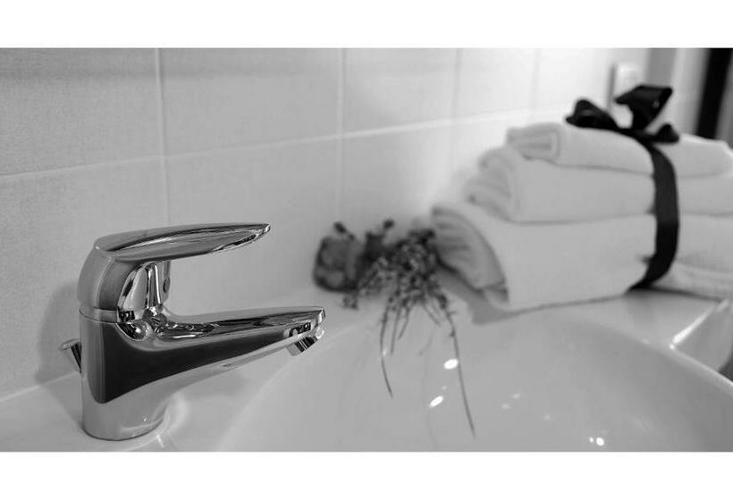 ホテル Agriturismo Bianconiglio