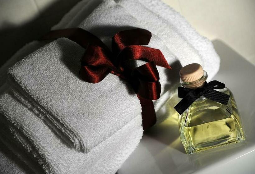 ホテル Agriturismo Bianconiglio