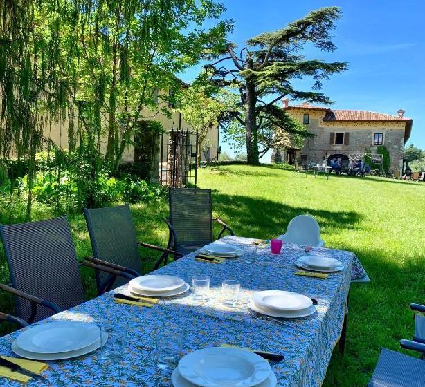 ホテル Agriturismo Cervano