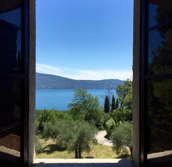 ホテル Agriturismo Cervano