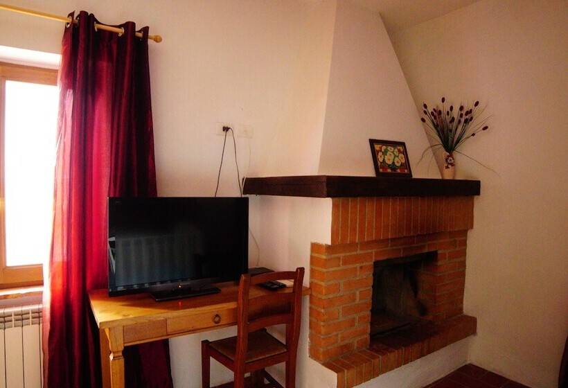 فندق Agriturismo Il Fantone