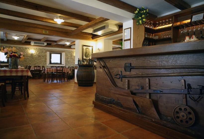 فندق Agriturismo La Rosta