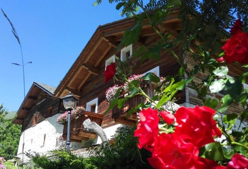 هتل Agriturismo Raethia