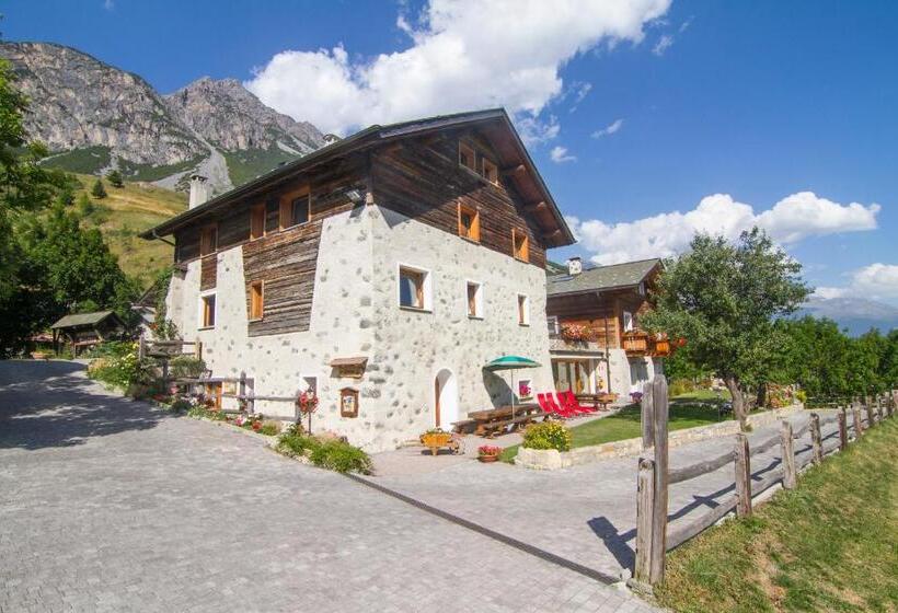 هتل Agriturismo Raethia