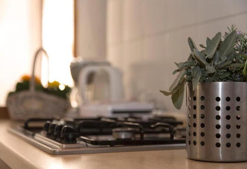 בית מלון כפרי Borgo Poneta