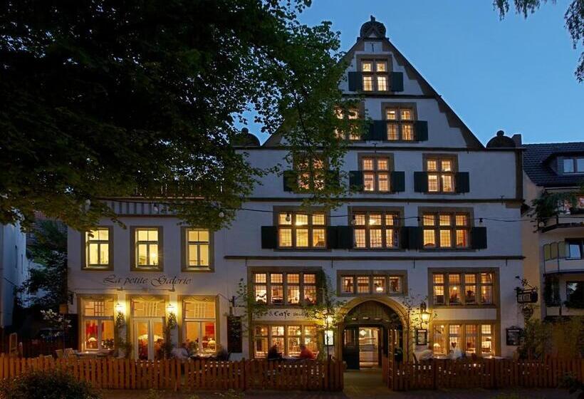 هتل Galerie