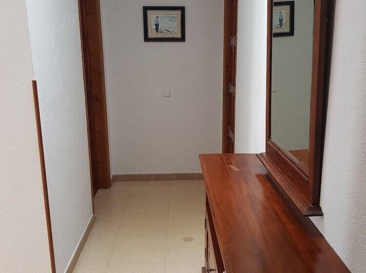 هتل Hostal Ondina