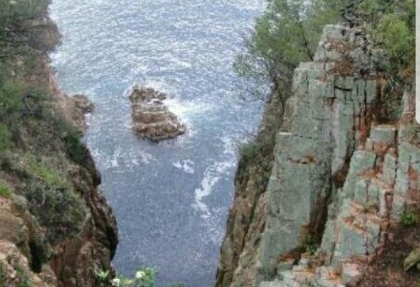 هتل Hostal Ondina