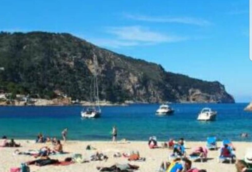 هتل Hostal Ondina