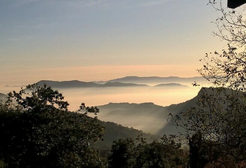ホテル La Piana Dei Castagni