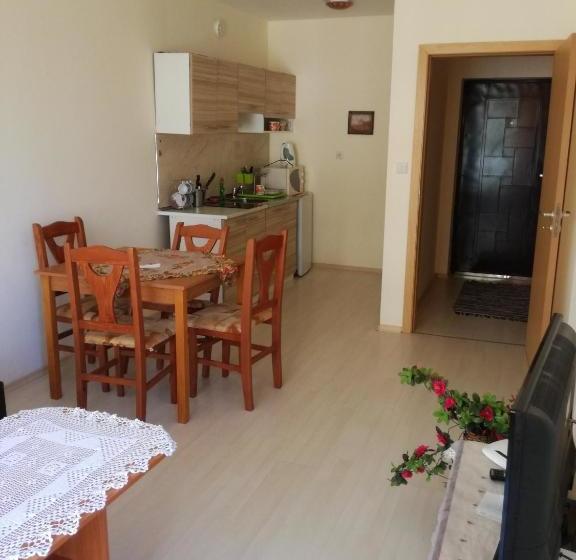 Krasi Apartments In Perla Complex