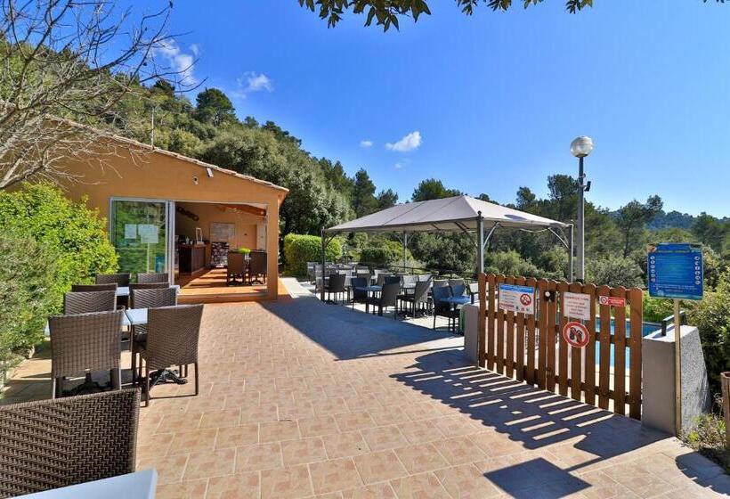 Les Arbousiers Village Hôtel Provençal