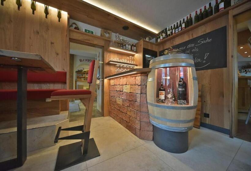 פנסיון Restaurant   Sonnblick