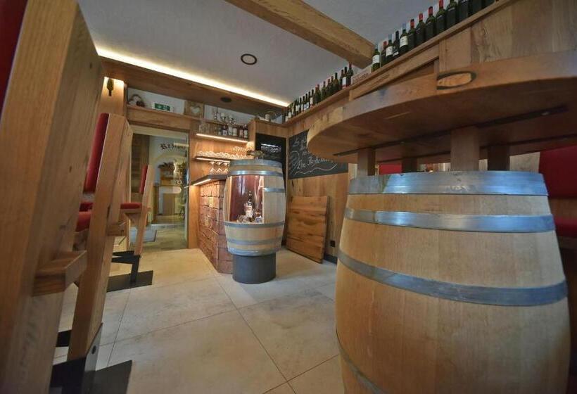 פנסיון Restaurant   Sonnblick