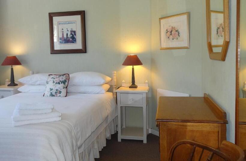 پانسیون Braeview Guest House