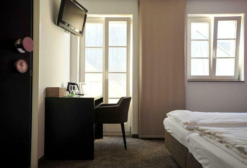 ペンション Cafe Elisabeth