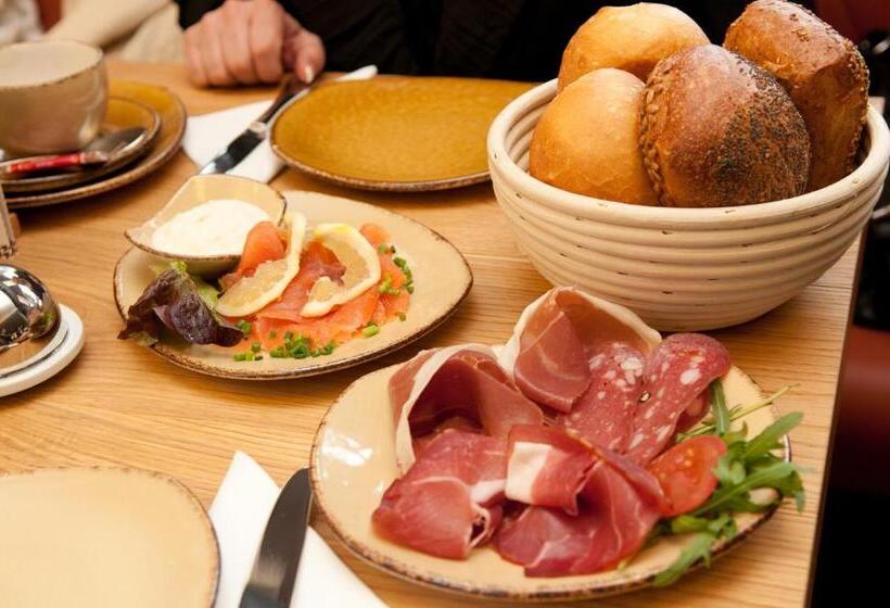 Пансион Cafe Elisabeth