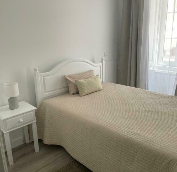 پانسیون Casa De Hospedes D. Maria Parreirinha