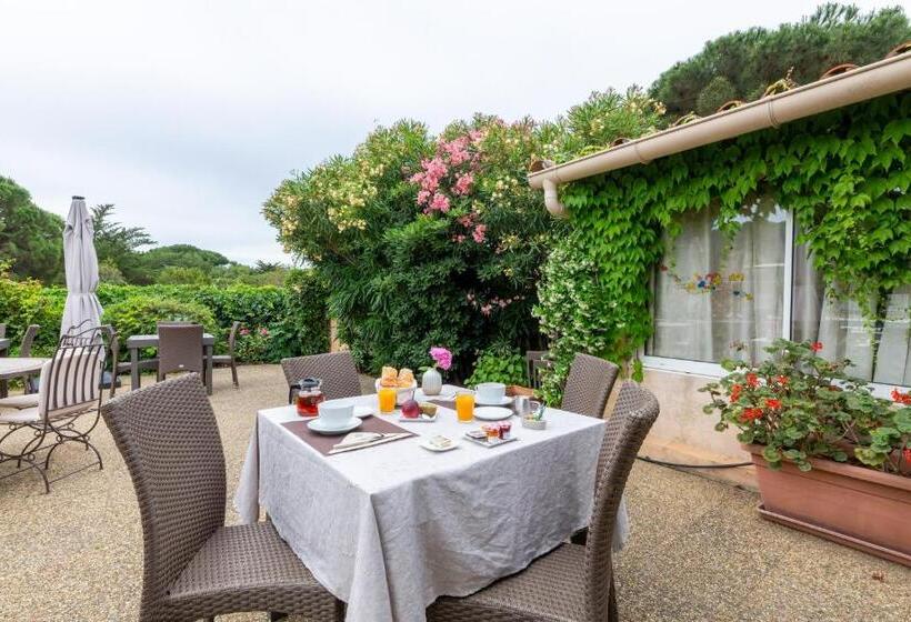 Пансион Chambres D'hotes Les Amandiers