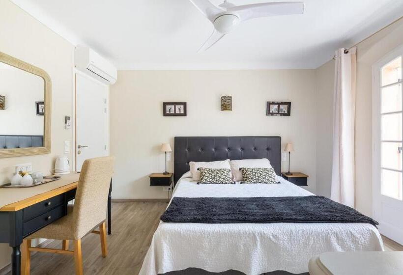 Пансион Chambres D'hotes Les Amandiers