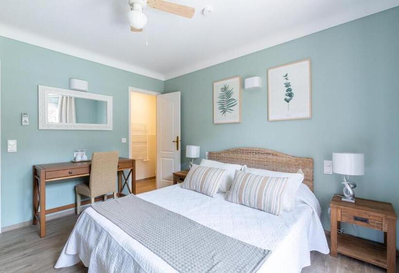 Пансион Chambres D'hotes Les Amandiers