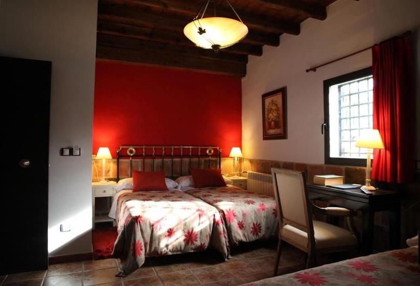 פנסיון Douris Temple