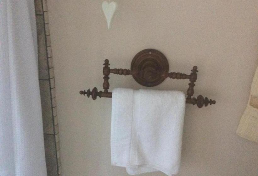 ペンション Dunsandles Guesthouse