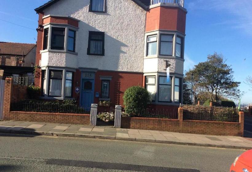 ペンション Dunsandles Guesthouse