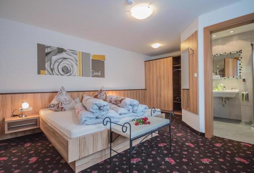 بنسيون Felsenstüberl