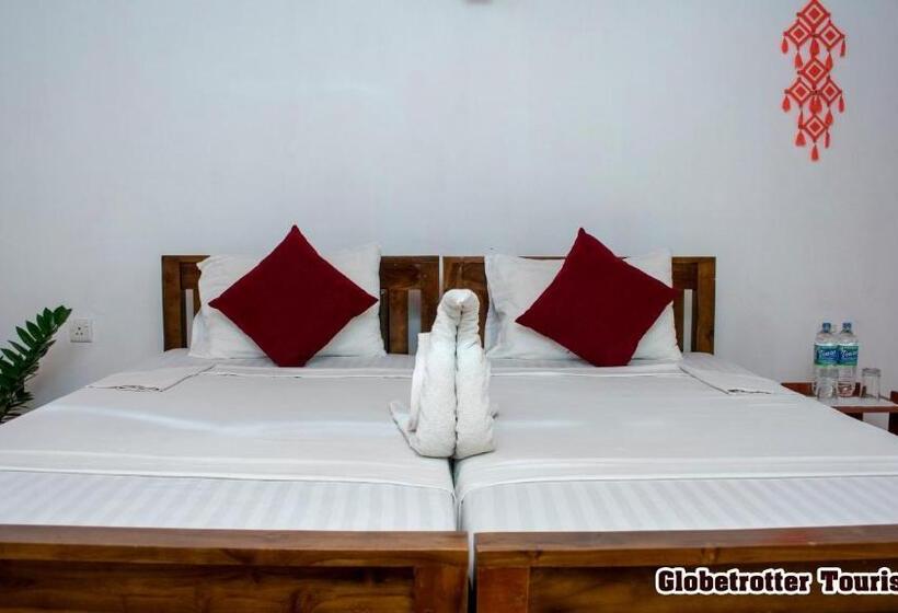 Пансион Globetrotter Tourist Inn