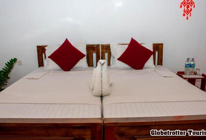 Пансион Globetrotter Tourist Inn