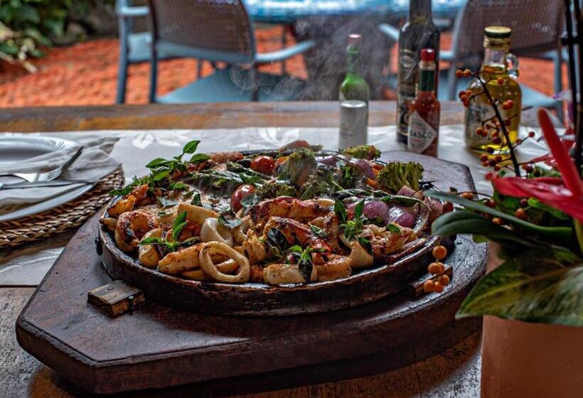 Пансион Grajagan Surf Resort