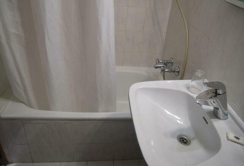 پانسیون Guesthouse Lusa Atenas