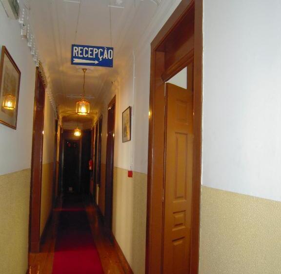 پانسیون Guesthouse Lusa Atenas