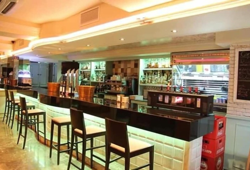 펜션 Hostal Macami