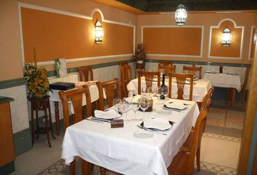 펜션 Hostal Macami