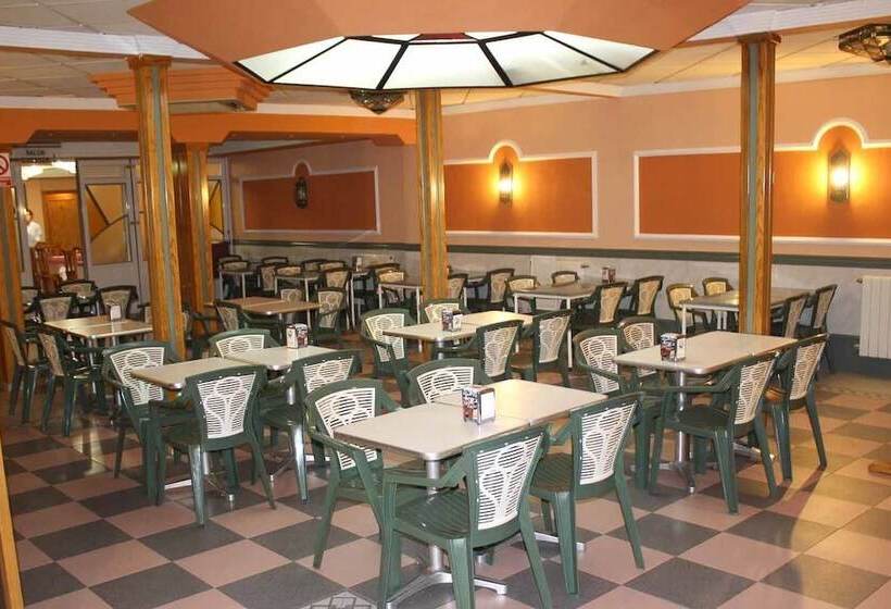 펜션 Hostal Macami