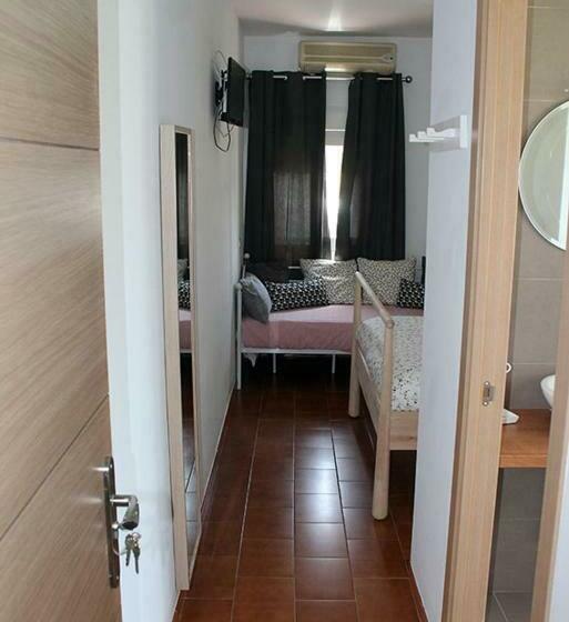 بنسيون Hostal Montilla Sotogrande