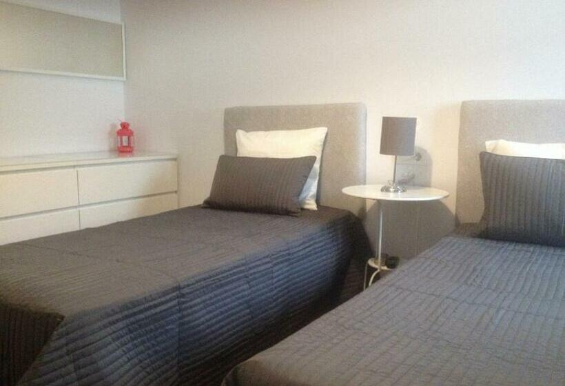 פנסיון Hostal Montilla Sotogrande