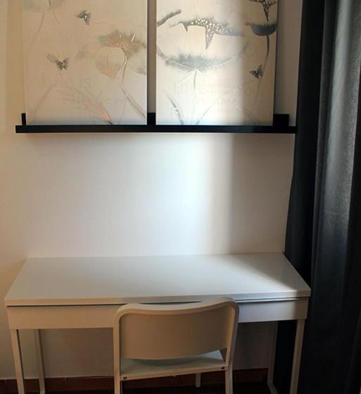 بنسيون Hostal Montilla Sotogrande