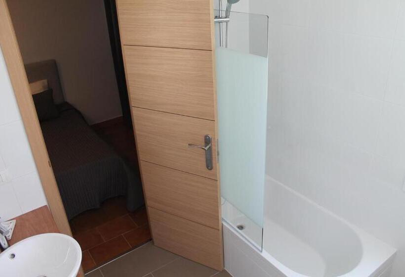 פנסיון Hostal Montilla Sotogrande